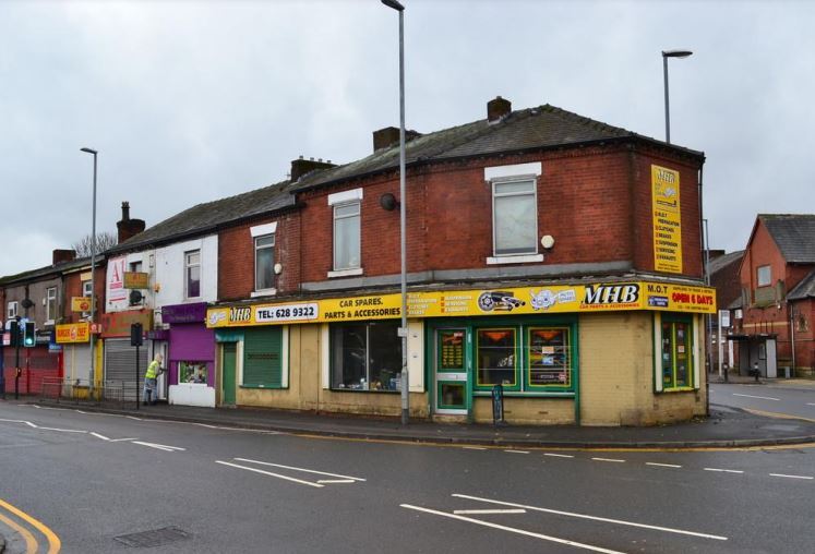 122-126 Ashton Rd, Oldham for sale Primary Photo- Image 1 of 1
