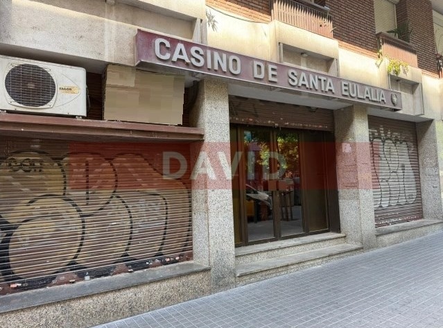 Retail in L'Hospitalet de Llobregat, Barcelona to rent Interior Photo- Image 1 of 8