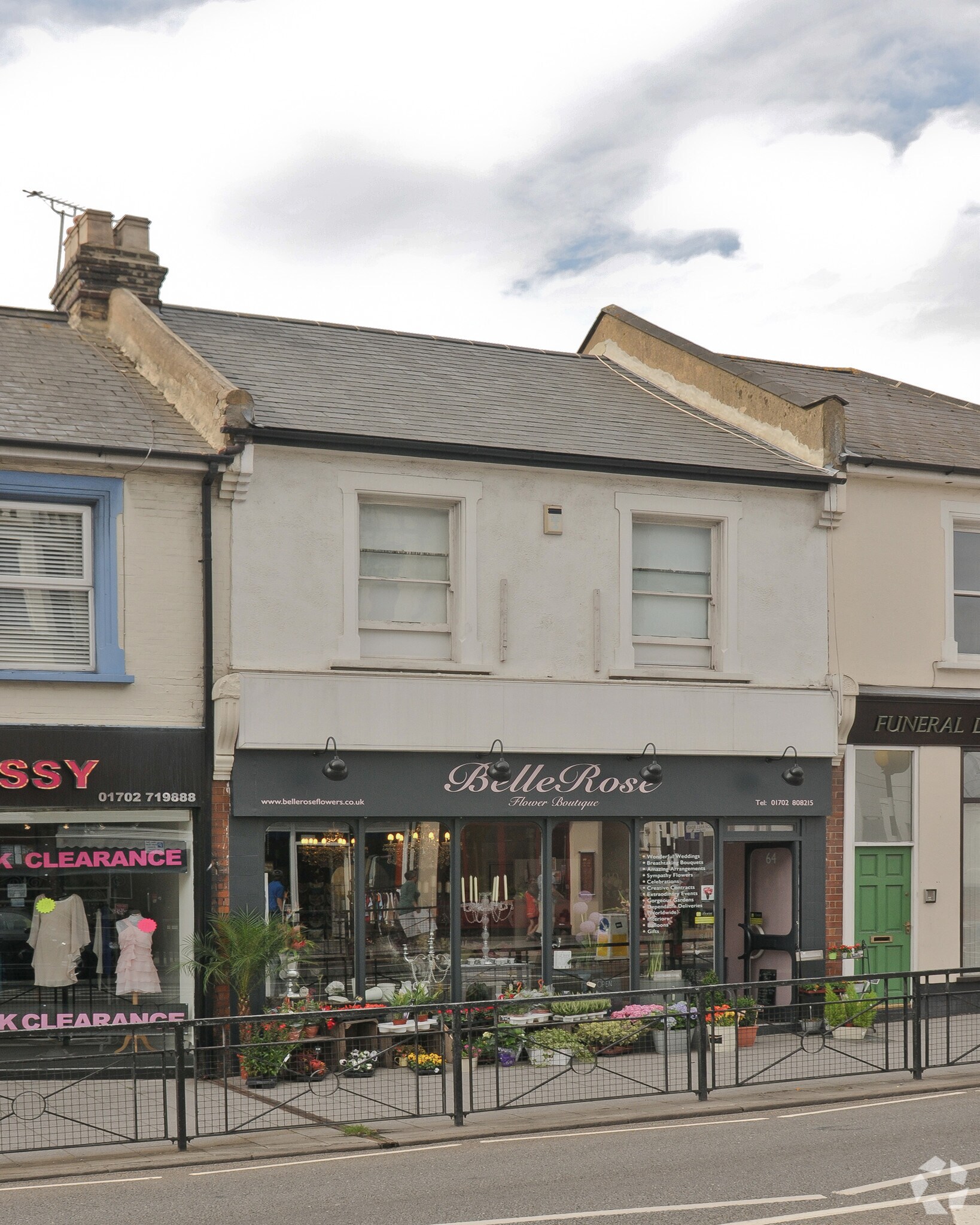 64 Broadway, Leigh On Sea for sale Primary Photo- Image 1 of 1