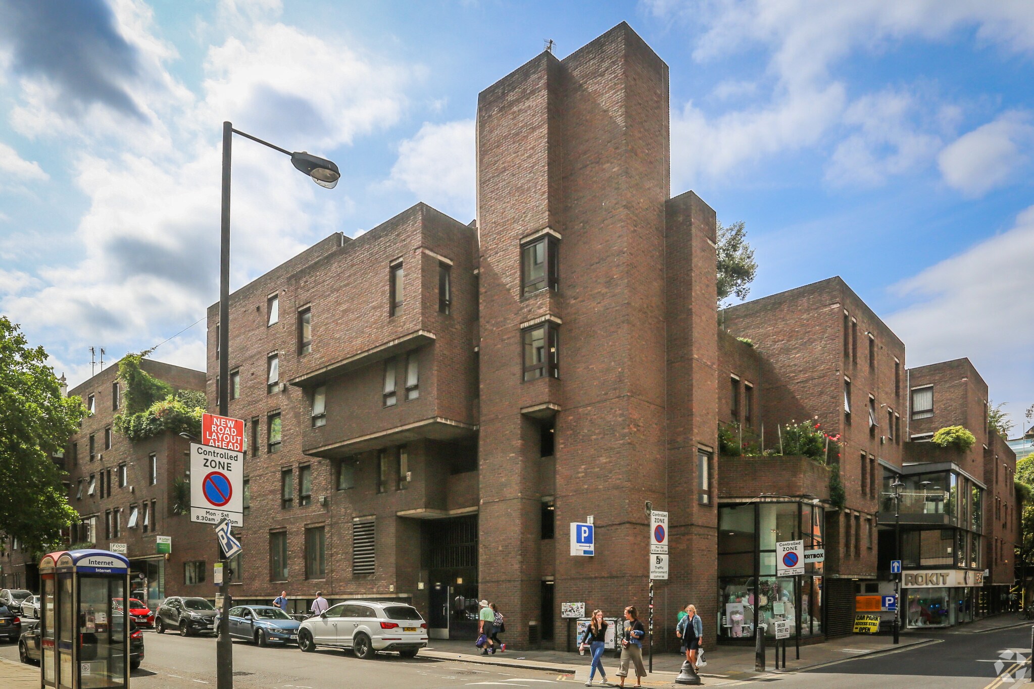 104-106 Long Acre, London for sale Building Photo- Image 1 of 1