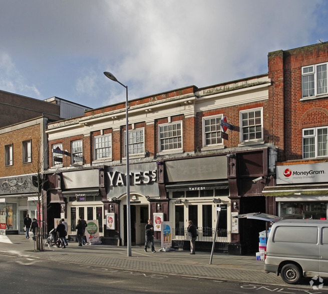 269-271 Station Rd, Harrow to rent - Building Photo - Image 2 of 2