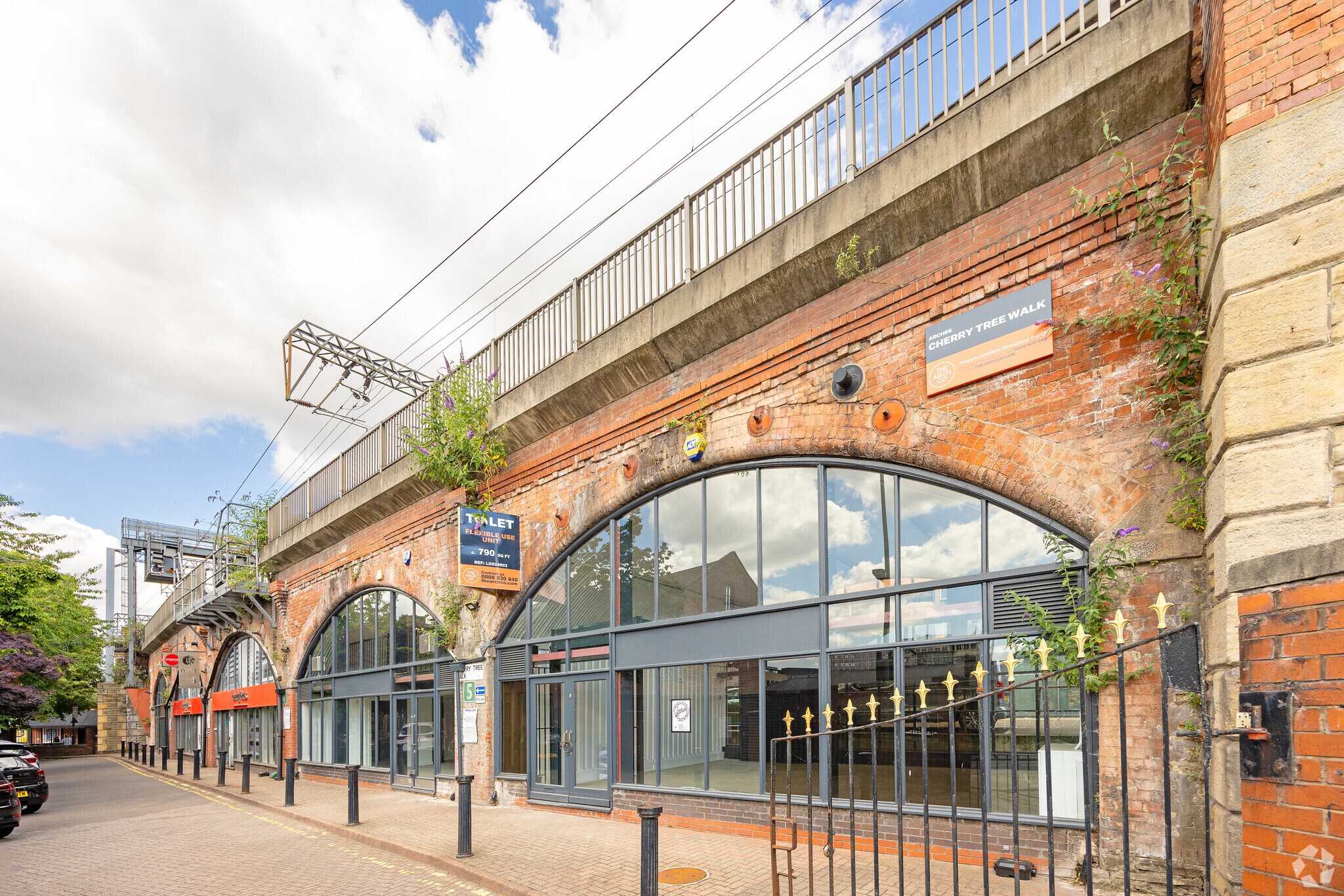 1-5 Cherry Tree Walk, Leeds for sale Primary Photo- Image 1 of 1