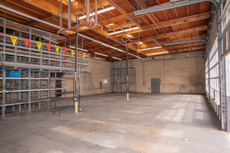 1835 San Pablo Ave, Berkeley, CA for rent - Building Photo - Image 3 of 17