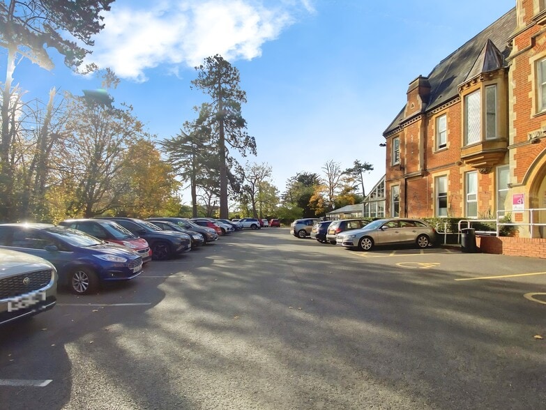 Eastcourt Ave, Reading to rent - Building Photo - Image 3 of 18