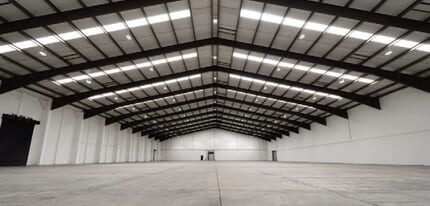 Interchange 38, Darton to rent Interior Photo- Image 1 of 4