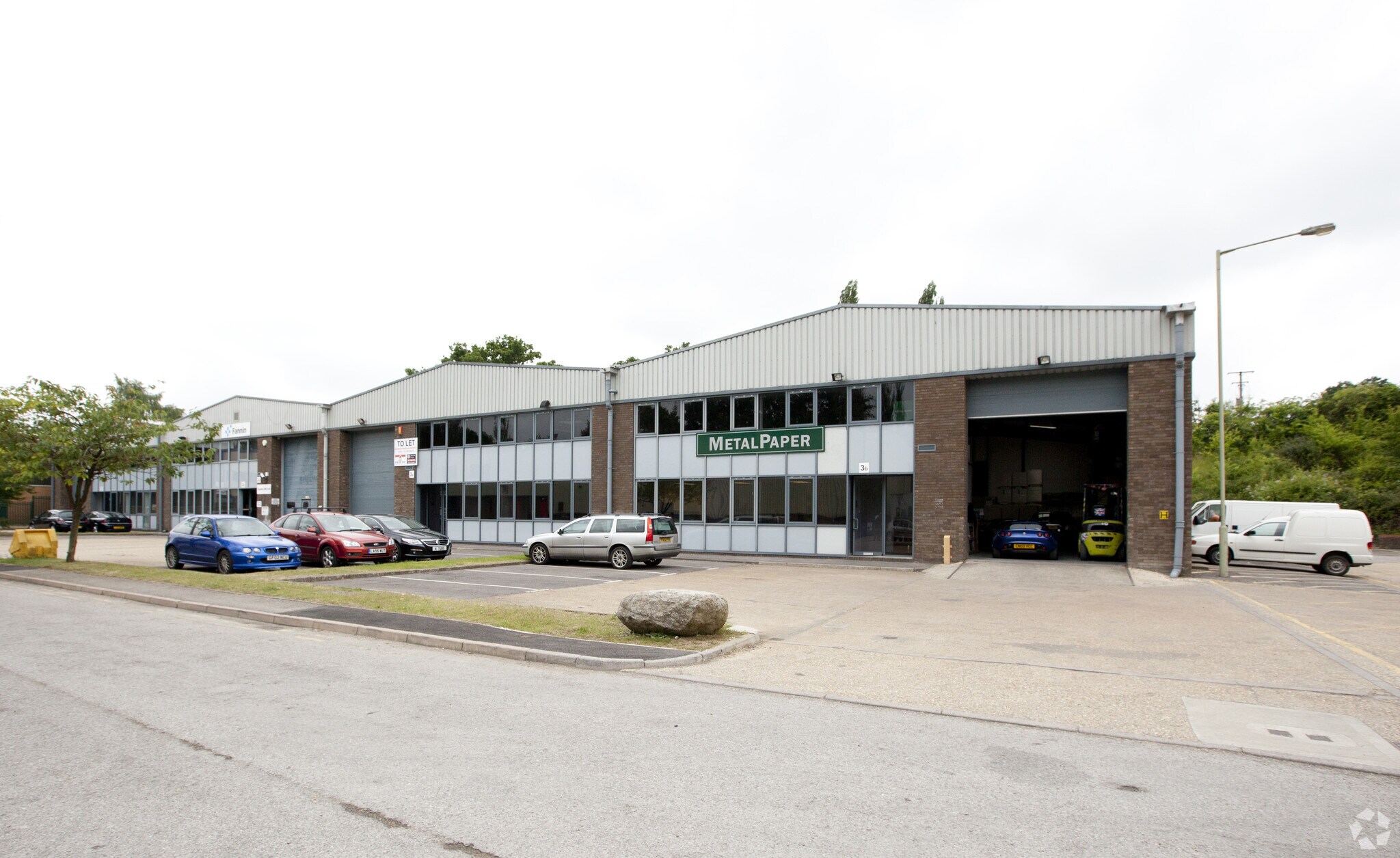 2-3B Pincents Kiln, Reading for sale Building Photo- Image 1 of 1