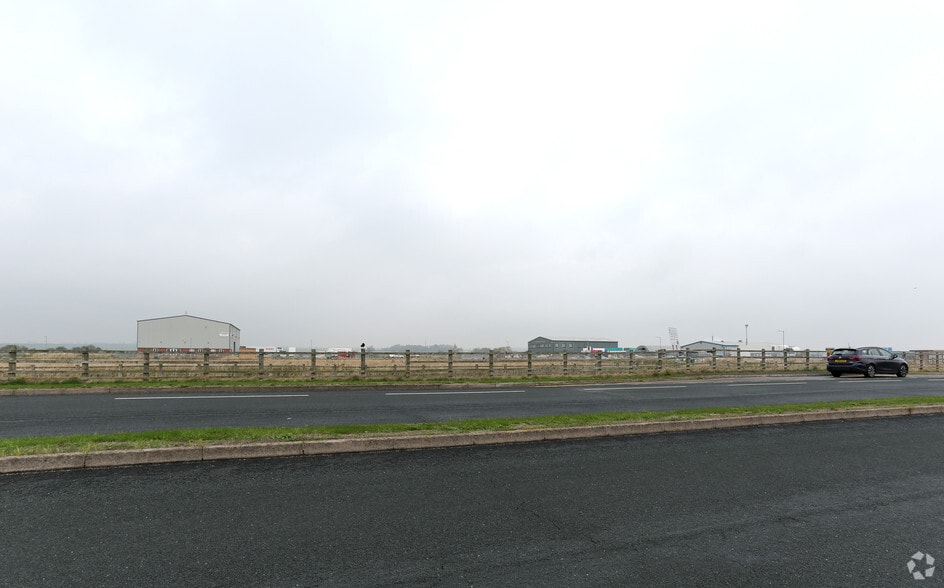 Lancaster Rd, Bridlington to rent - Building Photo - Image 2 of 2