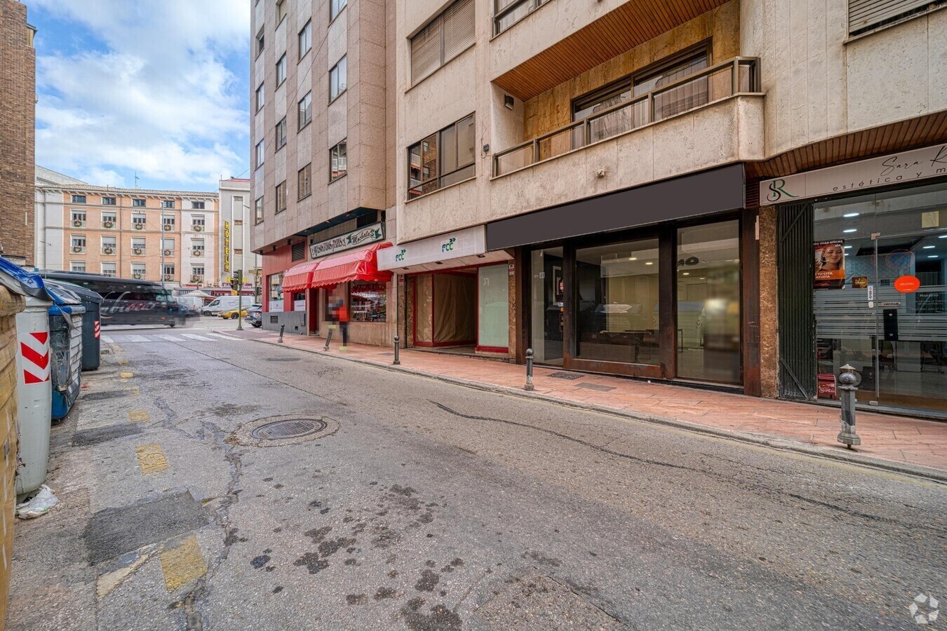 Cuenca, CUE 16004 - Unit Puerta 04, Esc. E - - Interior Photo - Image 2 of 17