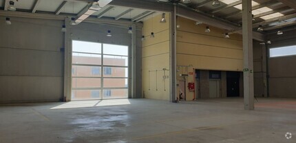 Industrial in Las Rozas de Madrid, MAD for sale Building Photo- Image 1 of 17