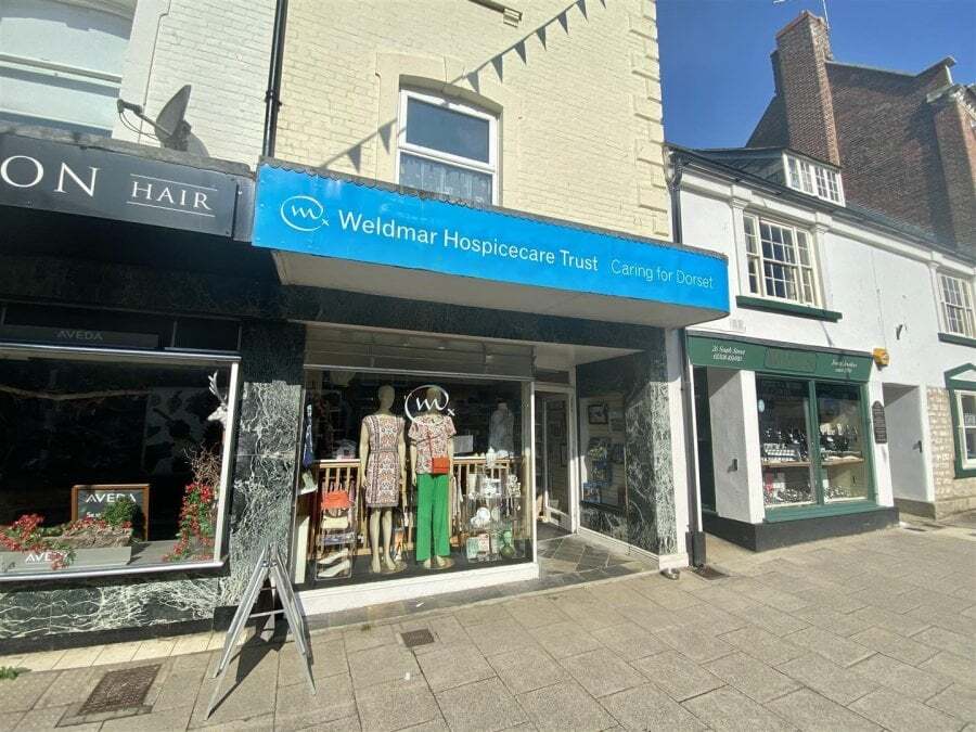 28 South St, Bridport to rent Primary Photo- Image 1 of 3