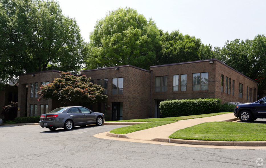 Office in Falls Church, VA for sale - Primary Photo - Image 1 of 1