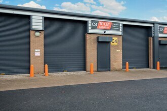Cartmel Dr, Shrewsbury to rent Building Photo- Image 1 of 2