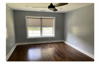 2207 Hermann Dr, Houston, TX for rent Building Photo- Image 2 of 4