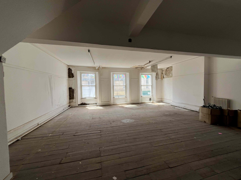 36 Market St, Falmouth for sale - Interior Photo - Image 3 of 5