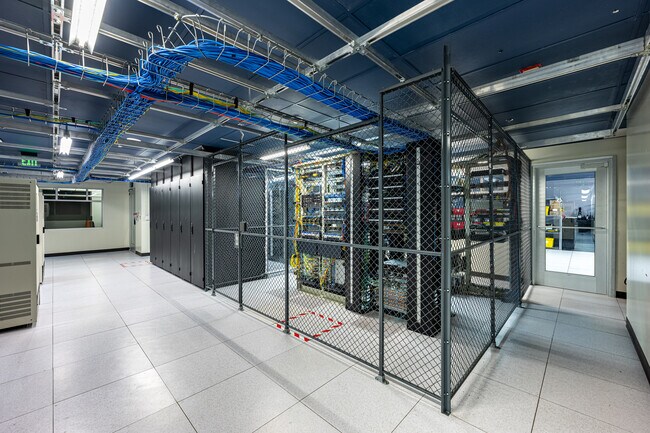 More details for 3250 Wilshire Blvd, Los Angeles, CA - Light Industrial to Rent