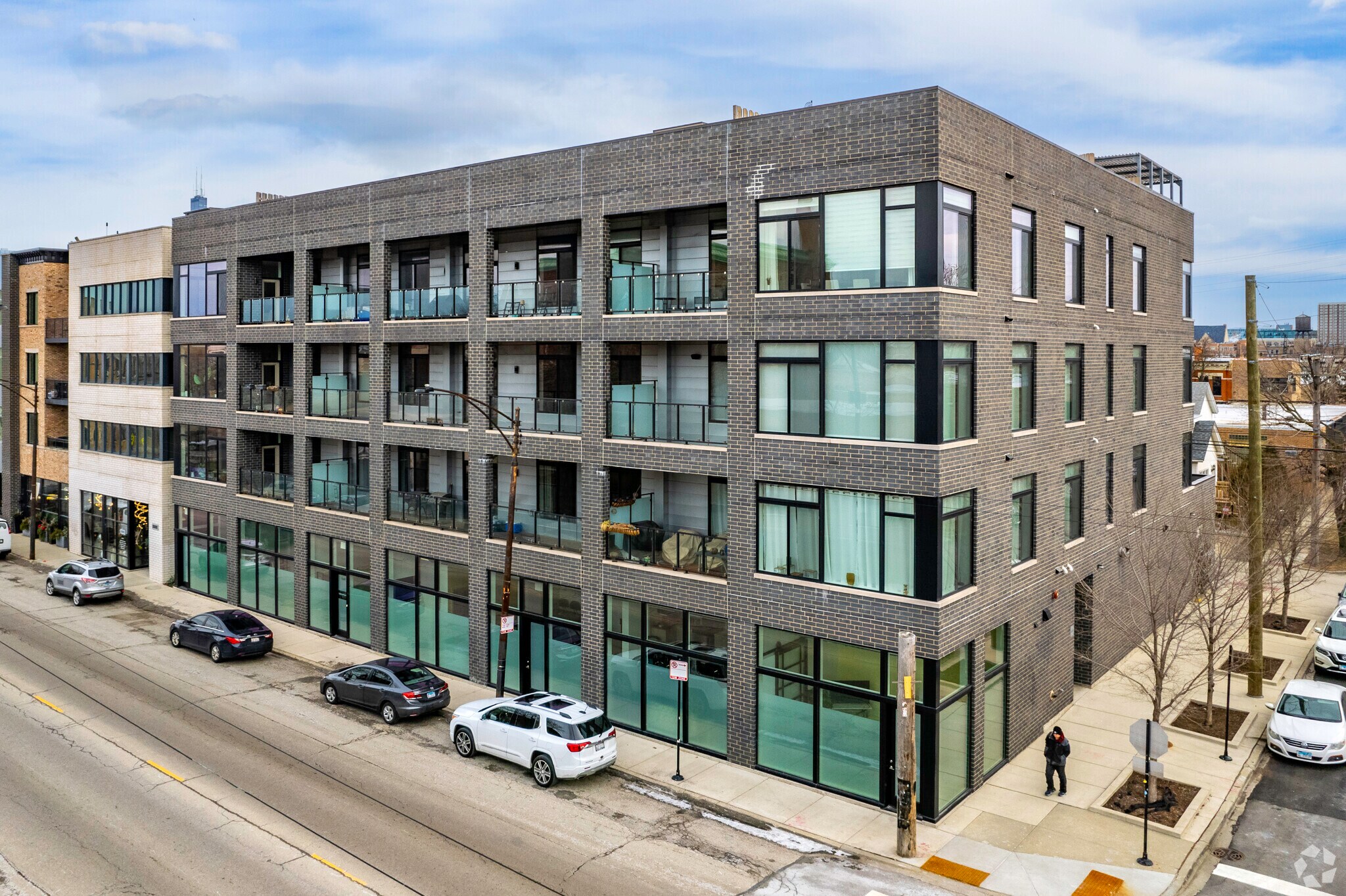 1649 W Grand Ave, Chicago, IL for sale Primary Photo- Image 1 of 1