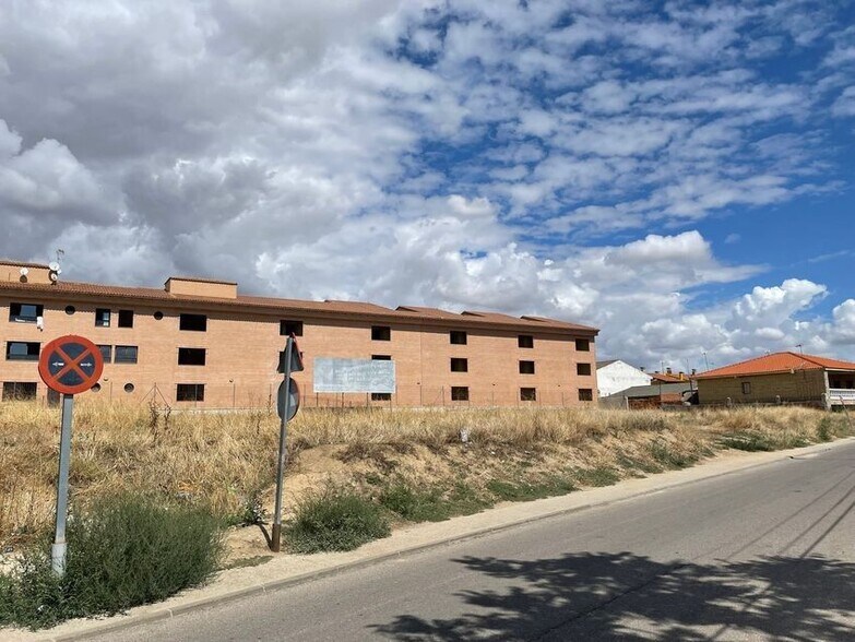 Land in Cedillo del Condado, Toledo for sale - Interior Photo - Image 1 of 1