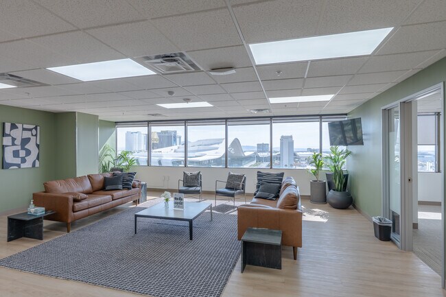 More details for 101 Convention Center Dr, Las Vegas, NV - Co-working to Rent