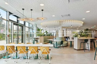 2 Rue Paul Dautier, Vélizy-Villacoublay to rent Interior Photo- Image 2 of 13