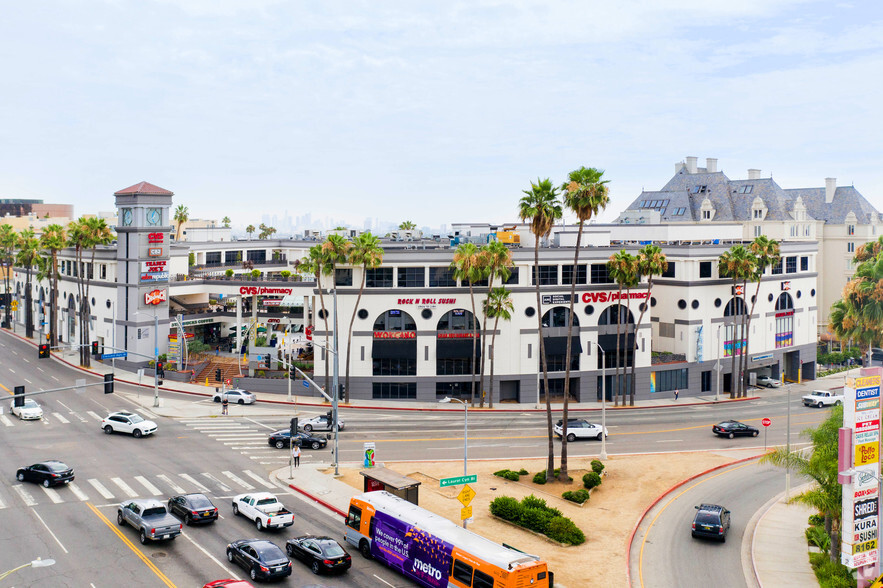 8000 W Sunset Blvd, West Hollywood, CA for rent - Primary Photo - Image 1 of 15