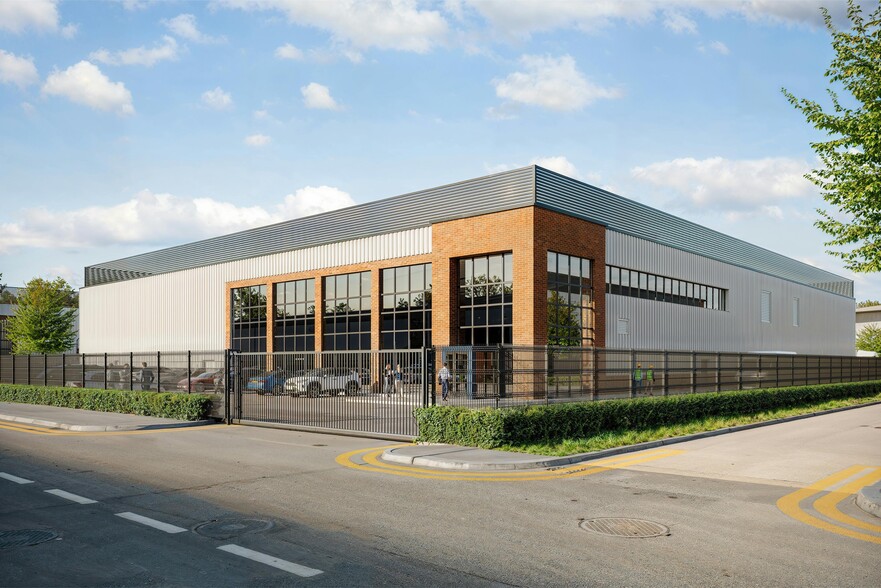 Dean Way, Southall to rent - Building Photo - Image 2 of 3