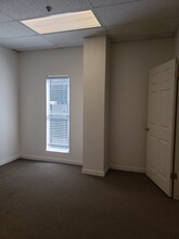 42 N University Ave, Provo, UT for rent Interior Photo- Image 2 of 3