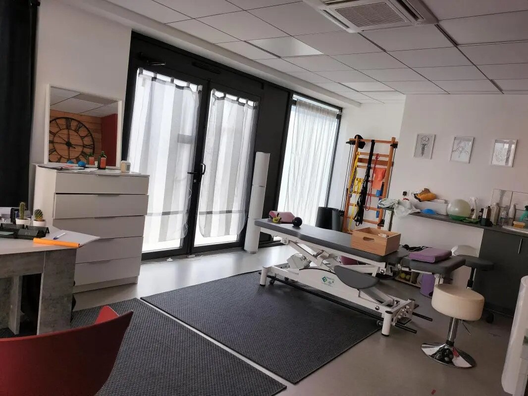 Light Industrial in Charnay-lès-Mâcon for sale Interior Photo- Image 1 of 7