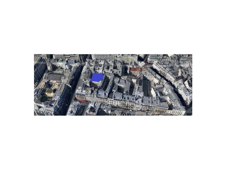 Light Industrial in Paris to rent - Building Photo - Image 2 of 18