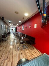 Retail in Badalona, Barcelona to rent Interior Photo- Image 2 of 18