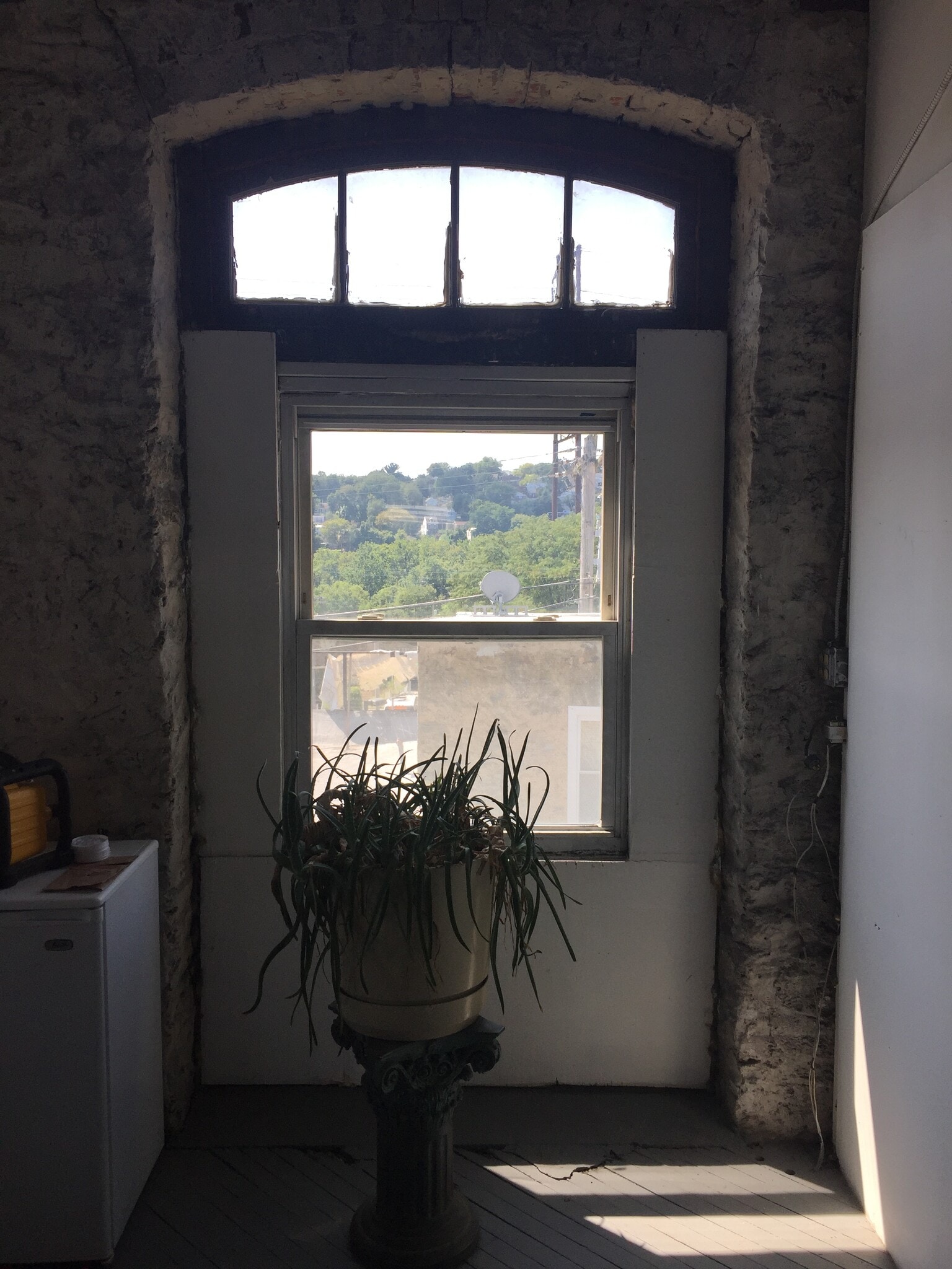 126-128 Leverington Ave, Philadelphia, PA to rent Interior Photo- Image 1 of 4