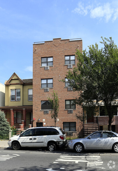 2072 Crotona Ave, Bronx, NY for sale - Building Photo - Image 1 of 1