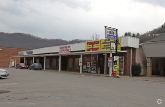 148-168 Appalachian Plz, South Williamson, KY for rent Primary Photo- Image 1 of 5