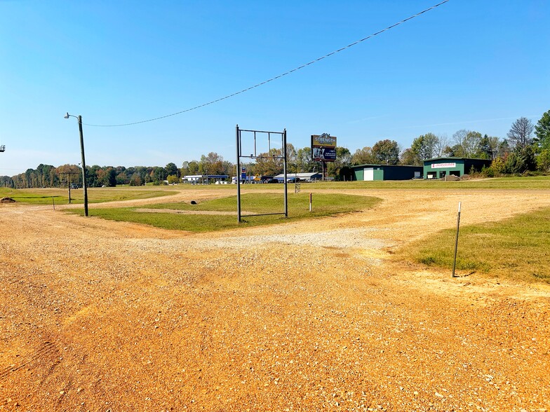 27918 Highway 6, Sardis, MS for rent - Building Photo - Image 2 of 11