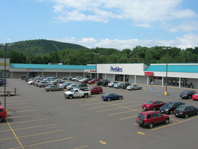 Rt 6, Tunkhannock, PA for rent - Building Photo - Image 1 of 6