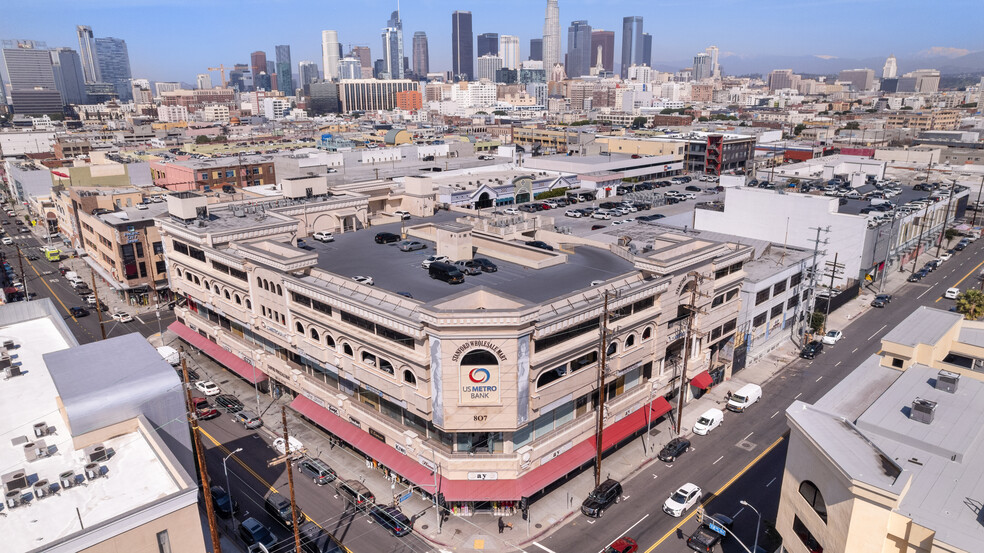 807-813 E 12th St, Los Angeles, CA for sale - Building Photo - Image 1 of 1