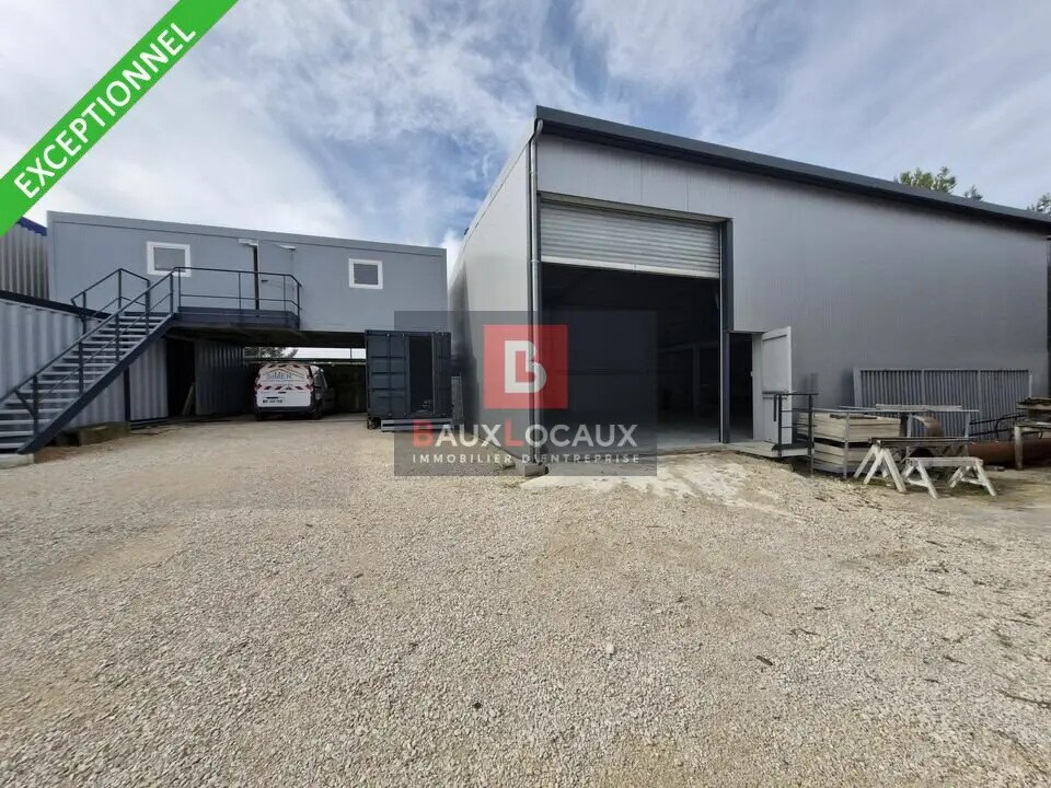 Location Local d'activités 329 m² - Photo 1