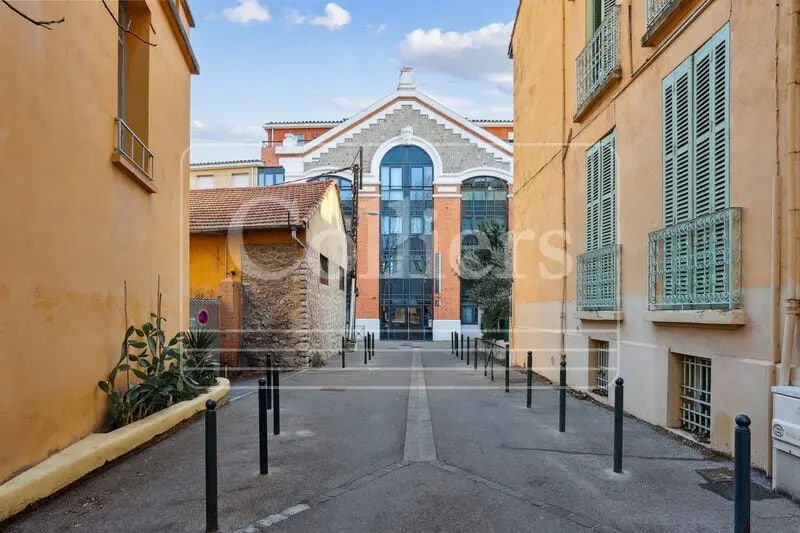 Vente Bureaux 578 m² - Photo 1