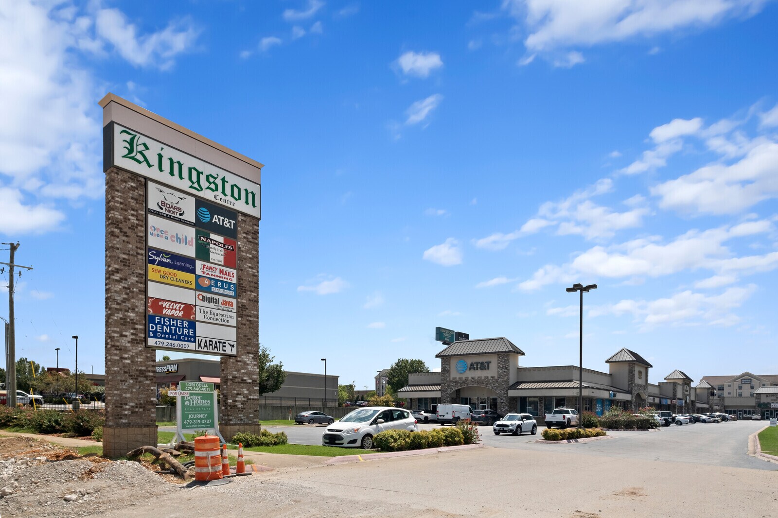 4408 W Walnut St, Bentonville, AR to rent Building Photo- Image 1 of 17