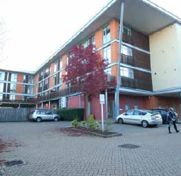 2 Printers Av, Watford to rent - Building Photo - Image 3 of 3