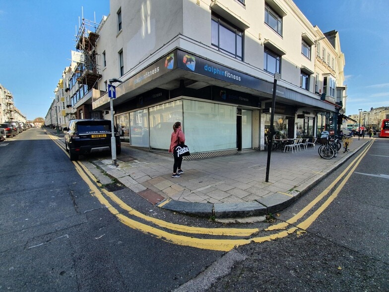 83a Western Rd, Hove to rent - Building Photo - Image 2 of 2