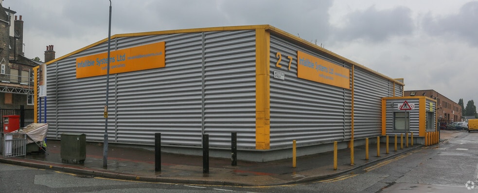 1 Westfield St, London for sale - Primary Photo - Image 1 of 1