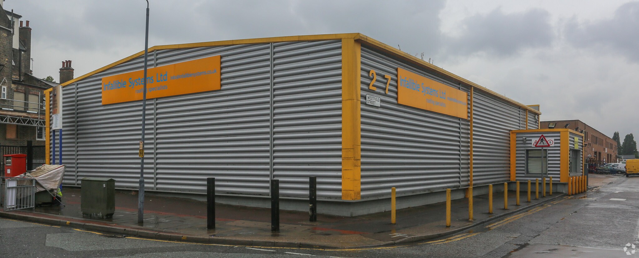 1 Westfield St, London for sale Primary Photo- Image 1 of 1