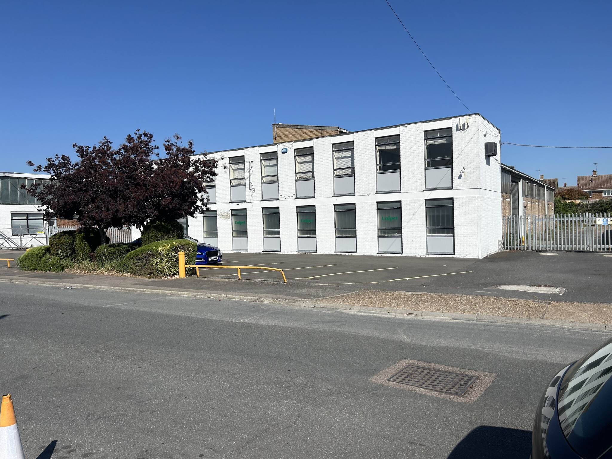 Tribune Dr, Sittingbourne to rent Building Photo- Image 1 of 1