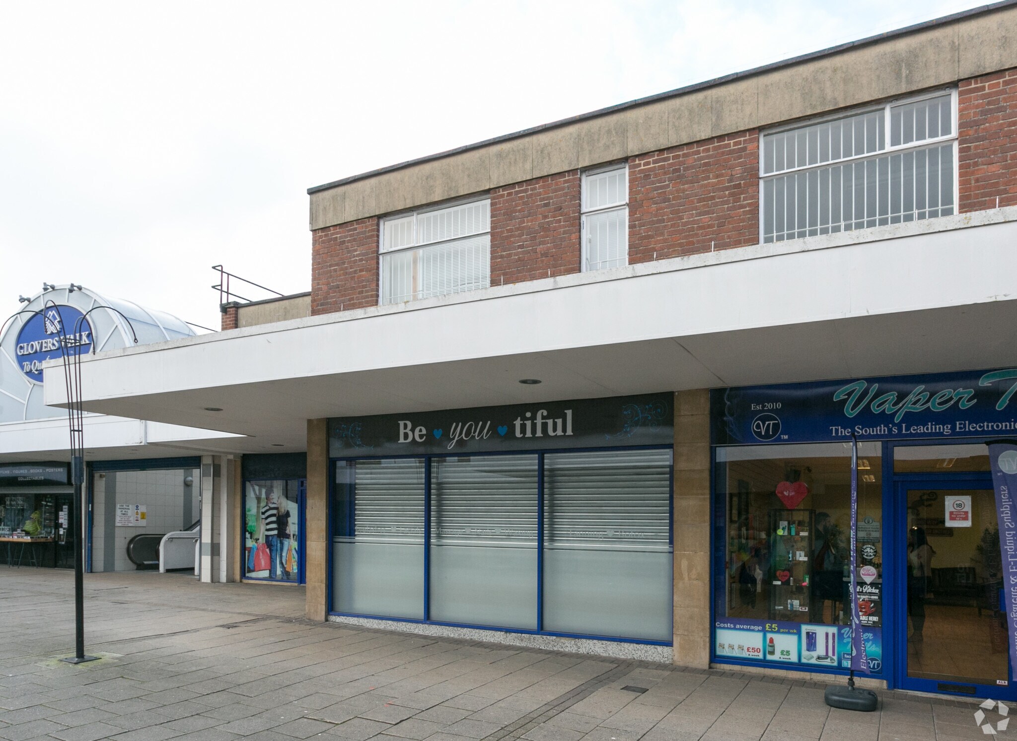 9 Glovers Walk, Yeovil for sale Primary Photo- Image 1 of 1