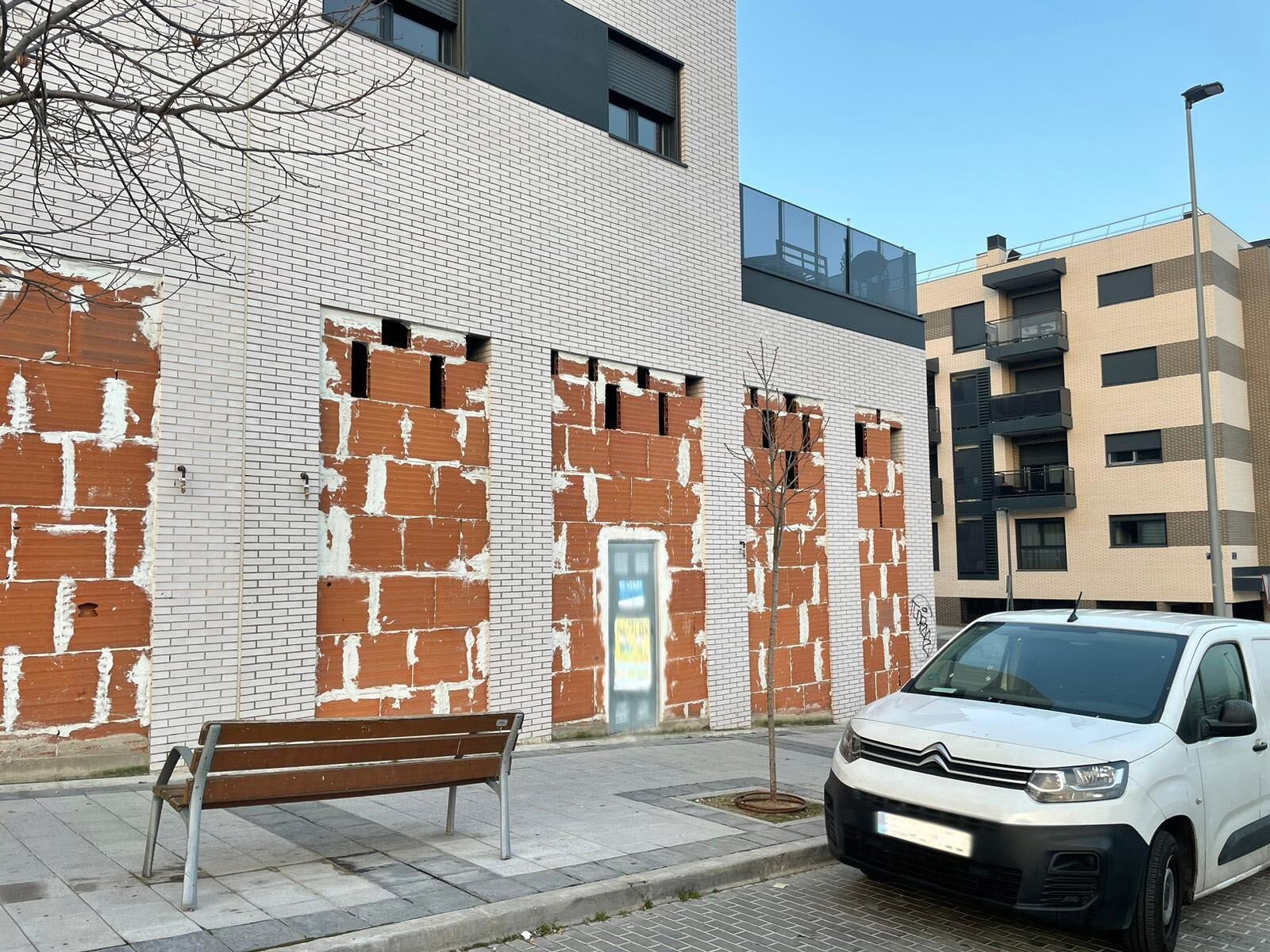 Retail in Arganda del Rey, Madrid to rent Construction Photo- Image 1 of 3