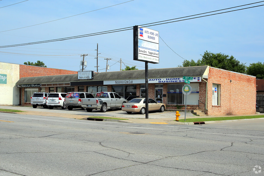 3224-3226 E 15th St, Tulsa, OK for rent - Primary Photo - Image 1 of 5