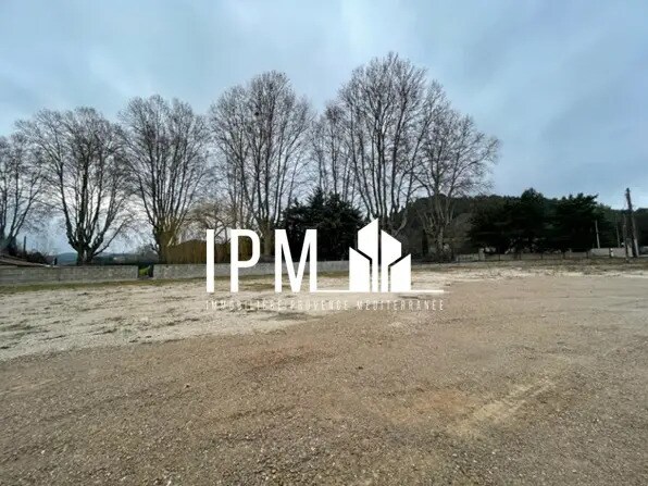 Land in Peyrolles-en-Provence to rent Building Photo- Image 1 of 5