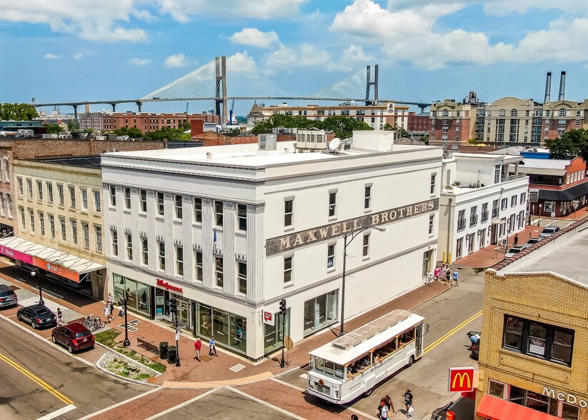 300 W Broughton St, Savannah, GA for sale - Building Photo - Image 1 of 1