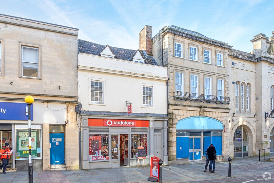 6-7 High St, Chippenham for sale - Primary Photo - Image 1 of 1
