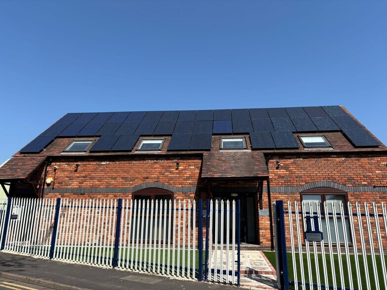 Temple Way, Birmingham to rent - Building Photo - Image 2 of 12